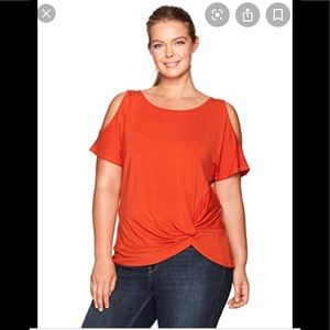 Democracy Cold Shoulder Twist  Side Front